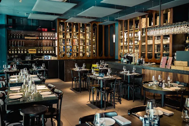 Cantine MILANO - WINE & RESTAURANT