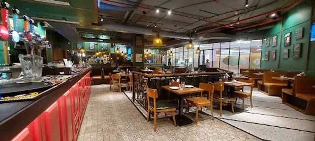 Pop Tate's R Mall Thane