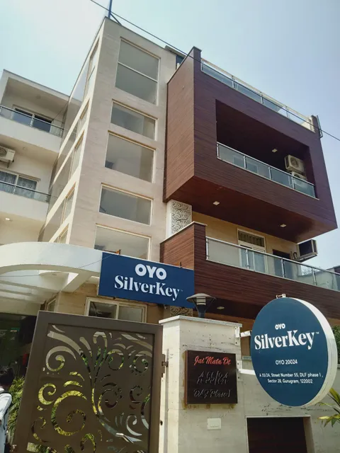 OYO 79332 Silverkey executive styas 20024