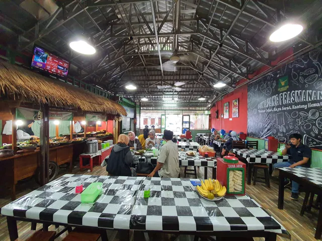 Pondok Sunda Prasmanan Cikajang