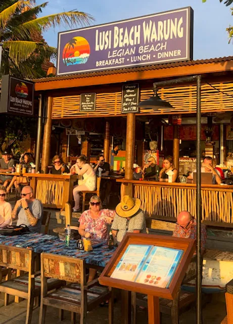 LUSI BEACH WARUNG