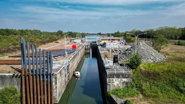 Canal Hensies-Pommeroeul