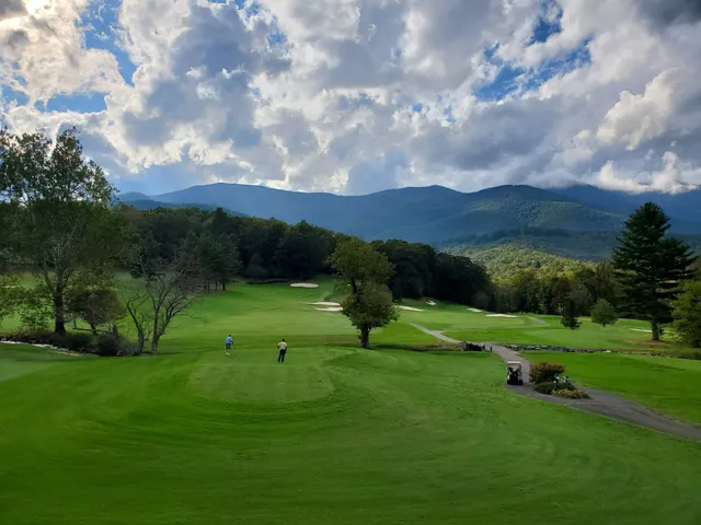 Mt Mitchell Golf Club