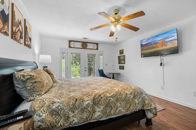 Cosby Mountain Lodge 4 Bedroom Home