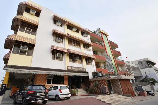 Hotel Apple 9 Jaipur