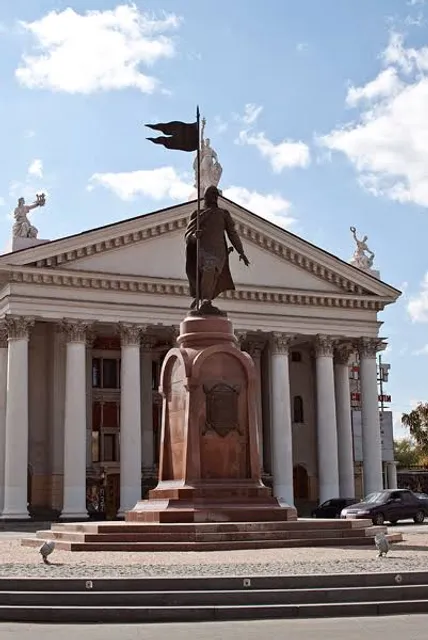 Pamyatnik Aleksandru Nevskomu