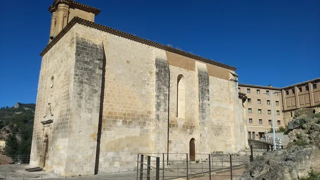 Iglesia Santa Maria Jus del Castillo