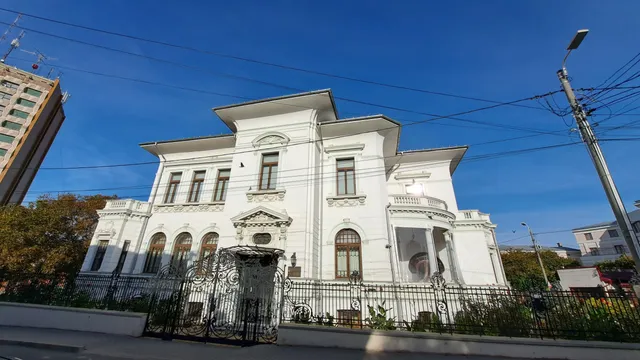 "Nicăpetre" Cultural Center