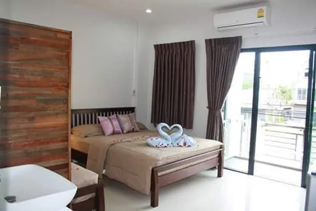 JP Home & Backpacker