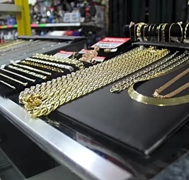 National Pawnbrokers Outlet of Flint