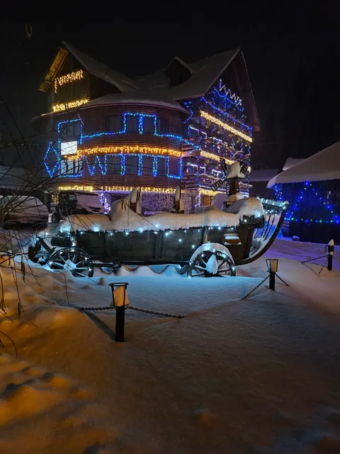 Pension Arieseni Binu House