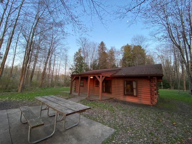 Pymatuning State Park - Linesville Cabins