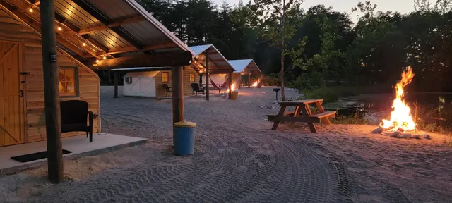 Castaway Canvan Cabins