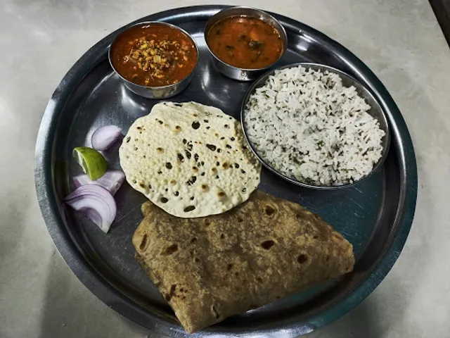 Hotel Swami Pure Veg (Swami Khanaval) Kolhapur