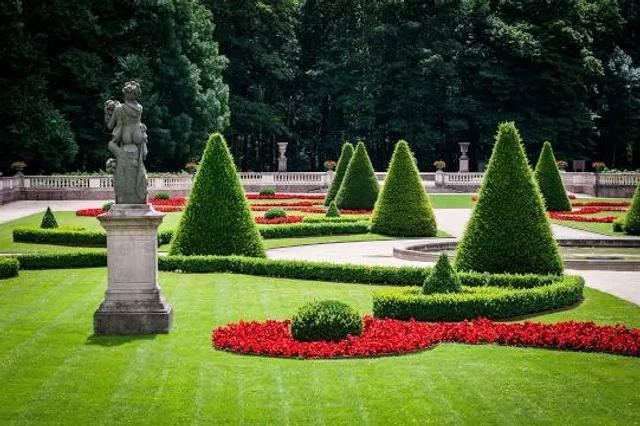 Domain Three Fountains