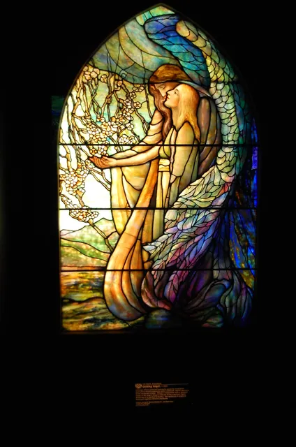 H. Driehaus Gallery of Stained Glass at Navy Pier