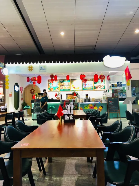 Food House SGN Restaurant