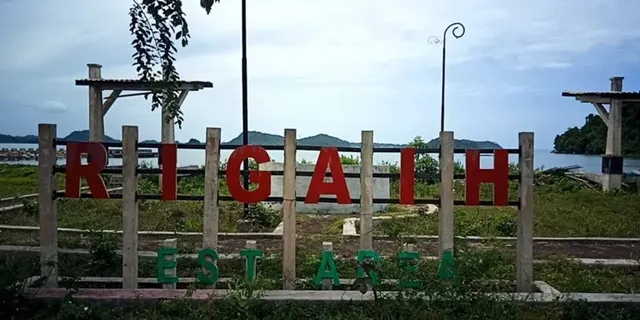 Pantai Rigaih
