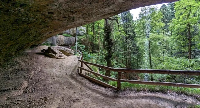 Brandenfelshöhle (Cave shelter)