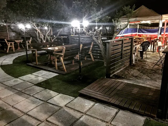 Road House American Fast Food