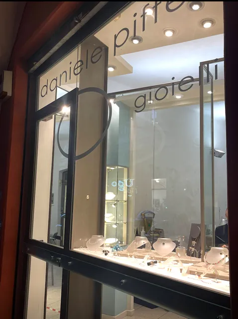 Daniele Pifferi Gioielli - Laboratorio orafo e gioielleria
