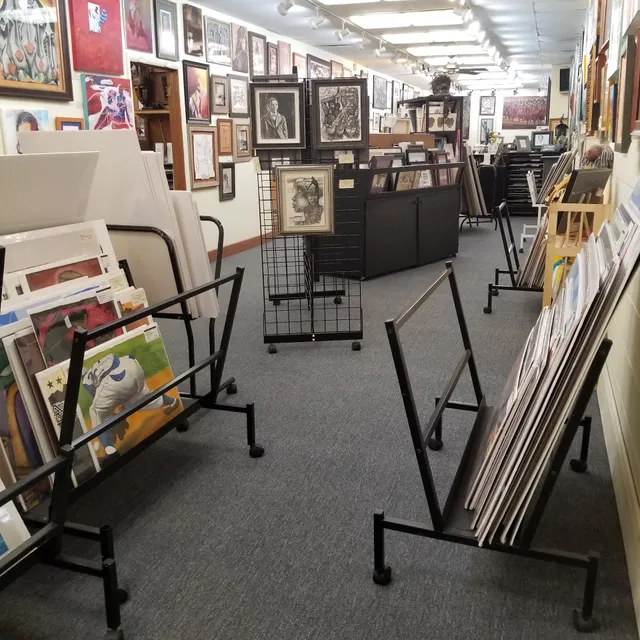 Just Lookin' Gallery