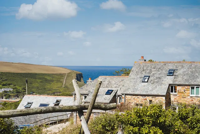 4 Porth Farm Cottages