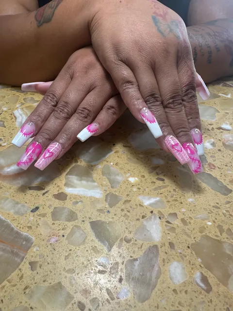 Happy Nails