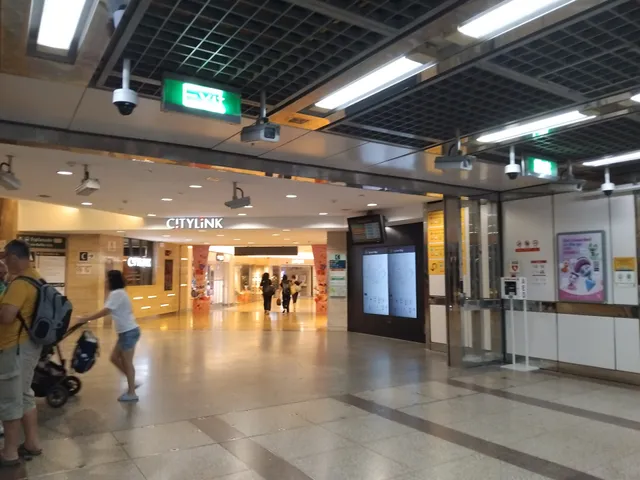 City Hall Mrt