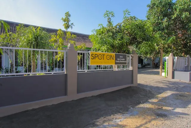 OYO 2042 Zam Zam Family Syariah