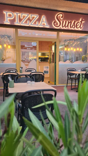 Pizza Sunset
