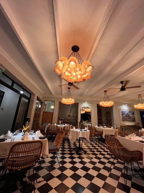 Lo Brizan Seychelles Restaurant and Gallery