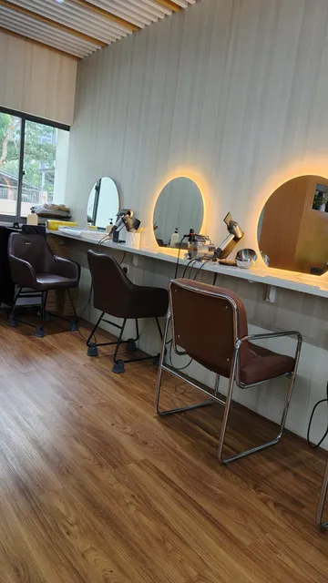 Two Herbs Herbal Hair Treatment Clementi - Hair Loss