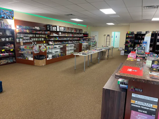 Merlins Dream Smoke Shop (MEGA LOCATION FOR ALL SMOKE SHOP PRODUCTS & NEEDS!)
