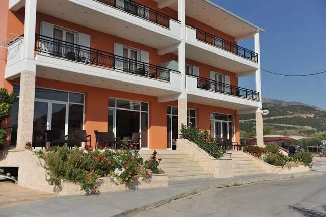 Dionysos Luxury Apartments