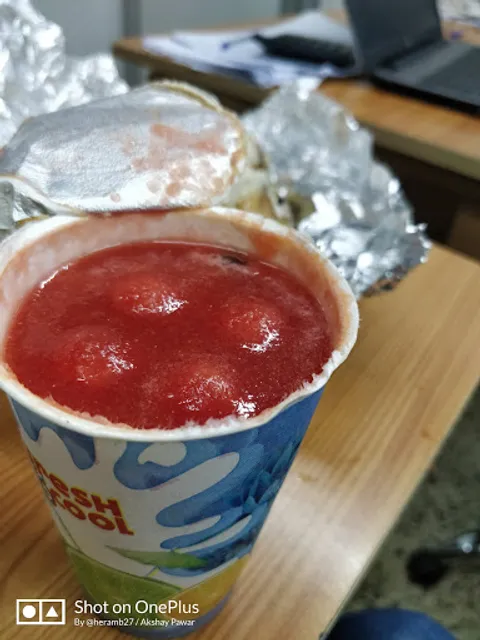 Om Sai Juice And Fast Food