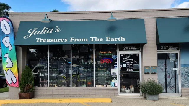 Julia's Treasures From The Earth