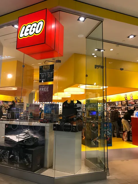 The LEGO® Store Beachwood