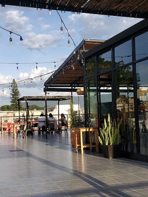 Magnolia Rooftop-Mezcal-Café