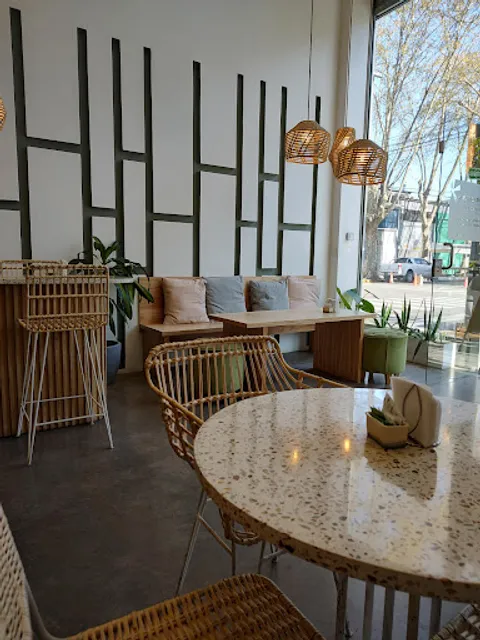 Diez Veintiuno Café