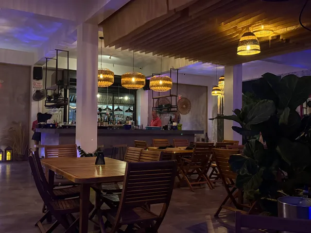 Alma Dynamic World Cuisine