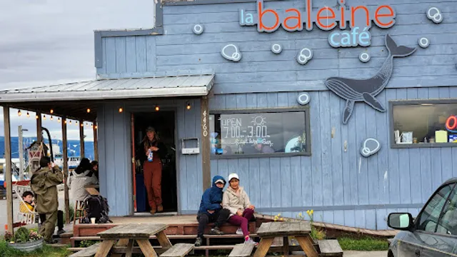 La Baleine Café