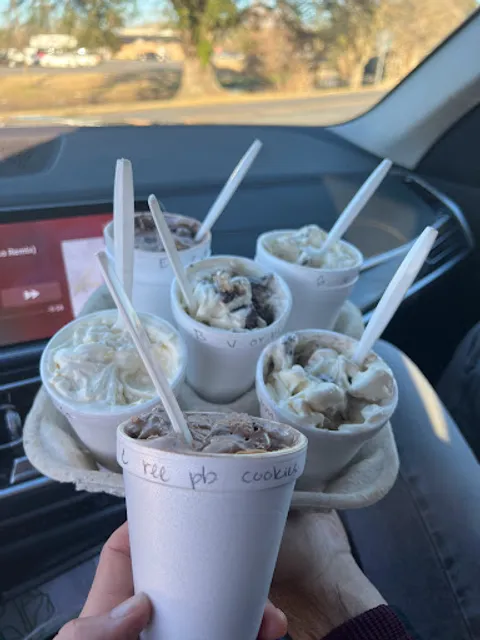 Cade's Frozen Custard