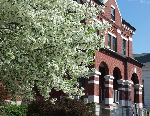 Conant Free Public Library