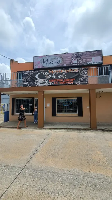 Momentos Café Coffee Shop & Bistro