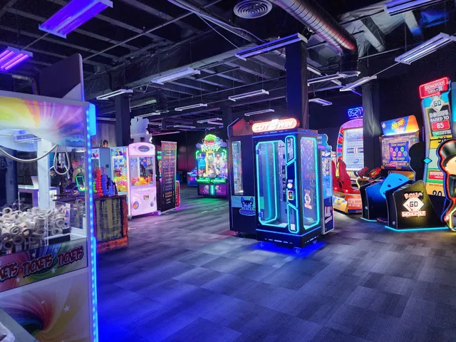 Sactown Family Fun Mini Golf And Arcade