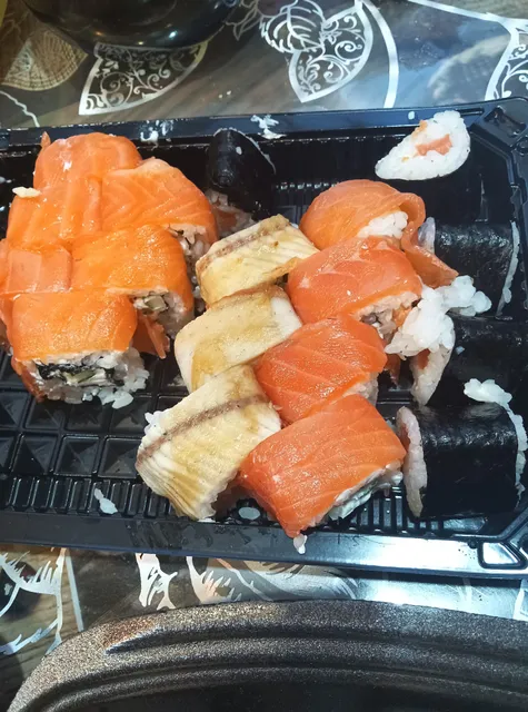 Cet' Magazinov Sushi Set
