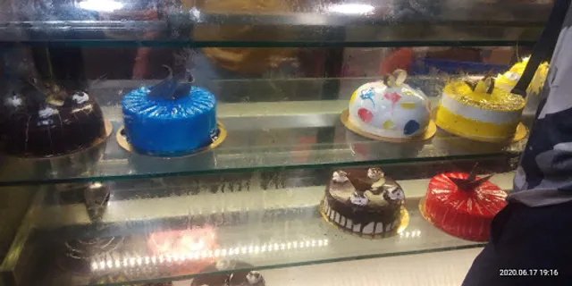 Hybritz Happy Cakes