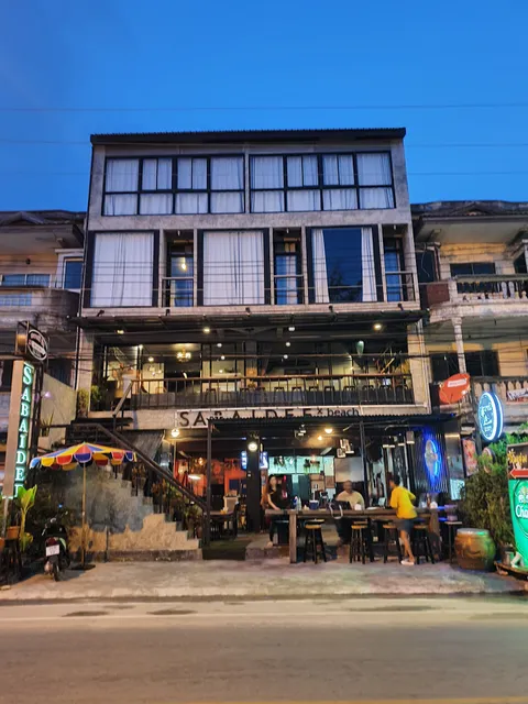 Sabaidee Beach (สะบายดี บีซ)