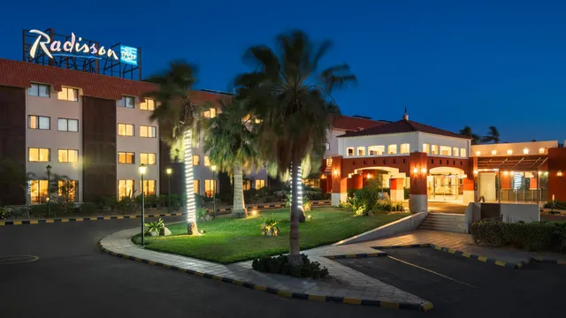 فندق راديسون بلو، ينبع